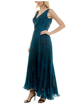 Women's V-Neck Sleeveless Pleat-Skirt Chiffon Gown 