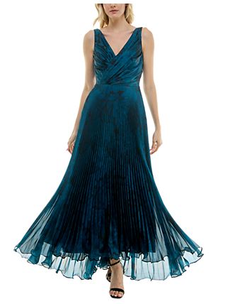 Women's V-Neck Sleeveless Pleat-Skirt Chiffon Gown 